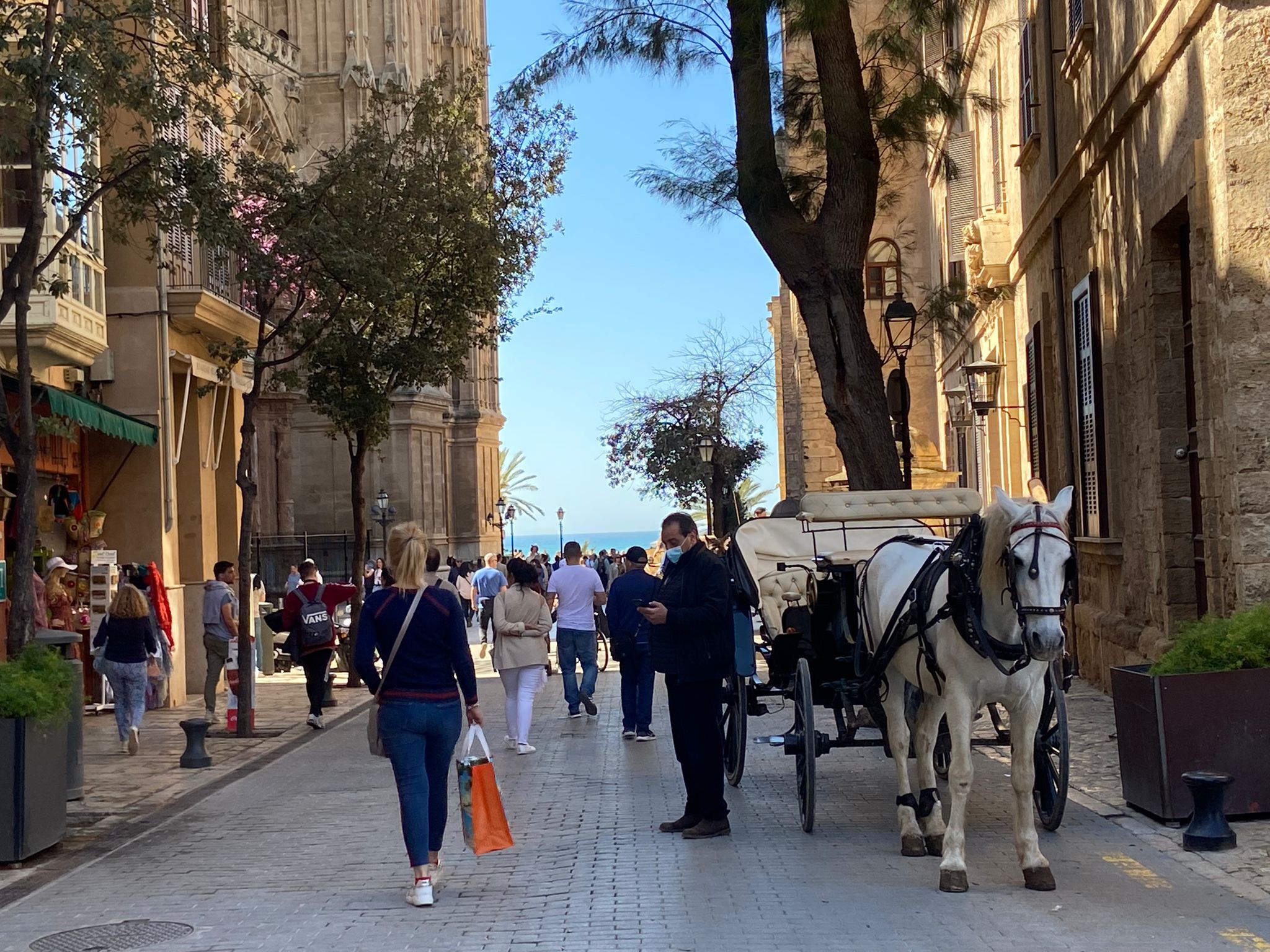 Baleares es la comunidad con el mayor porcentaje de extranjeros, un 18,8% del total Baleares es la comunidad con el mayor porcentaje de extranjeros, un 18,8% del total
