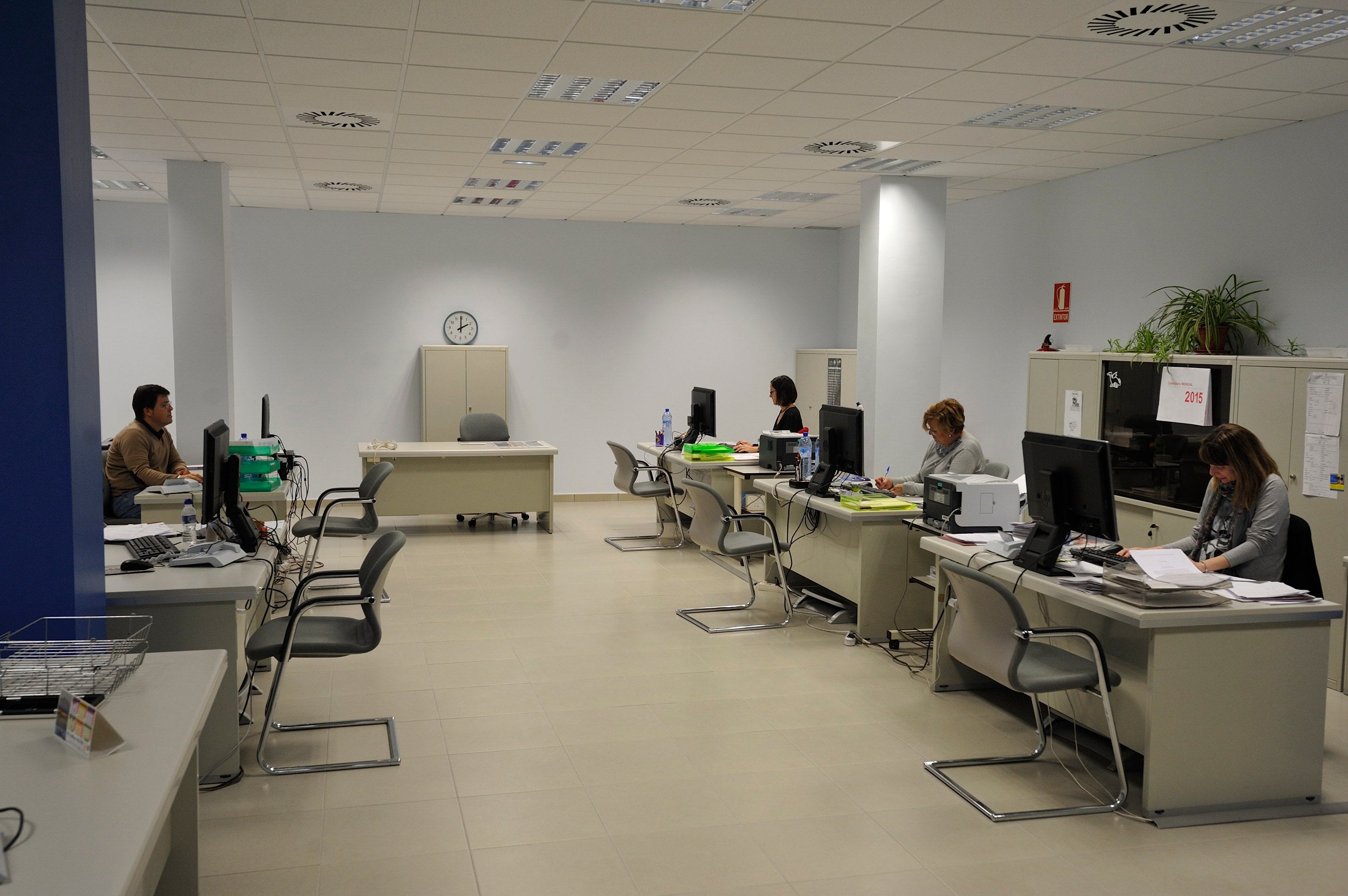 Más de 110.000 euros para que los ayuntamientos compren material informático Más de 110.000 euros para que los ayuntamientos compren material informático