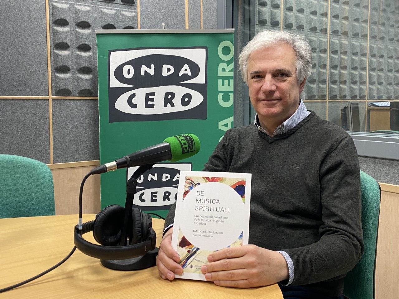 Todos los estrenos de la Semana de Música Religiosa de Cuenca, en un libro de Pedro Mombiedro Todos los estrenos de la Semana de Música Religiosa de Cuenca, en un libro de Pedro Mombiedro