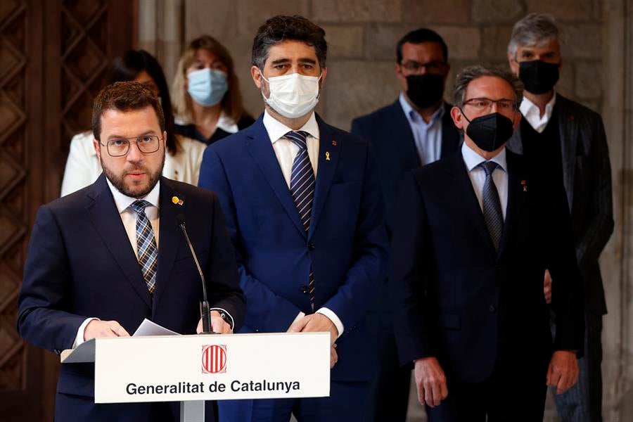Pere Aragonés amenaza con congelar relaciones con el Gobierno si no investiga el espionaje de Pegasus Pere Aragonés amenaza con congelar relaciones con el Gobierno si no investiga el espionaje de Pegasus