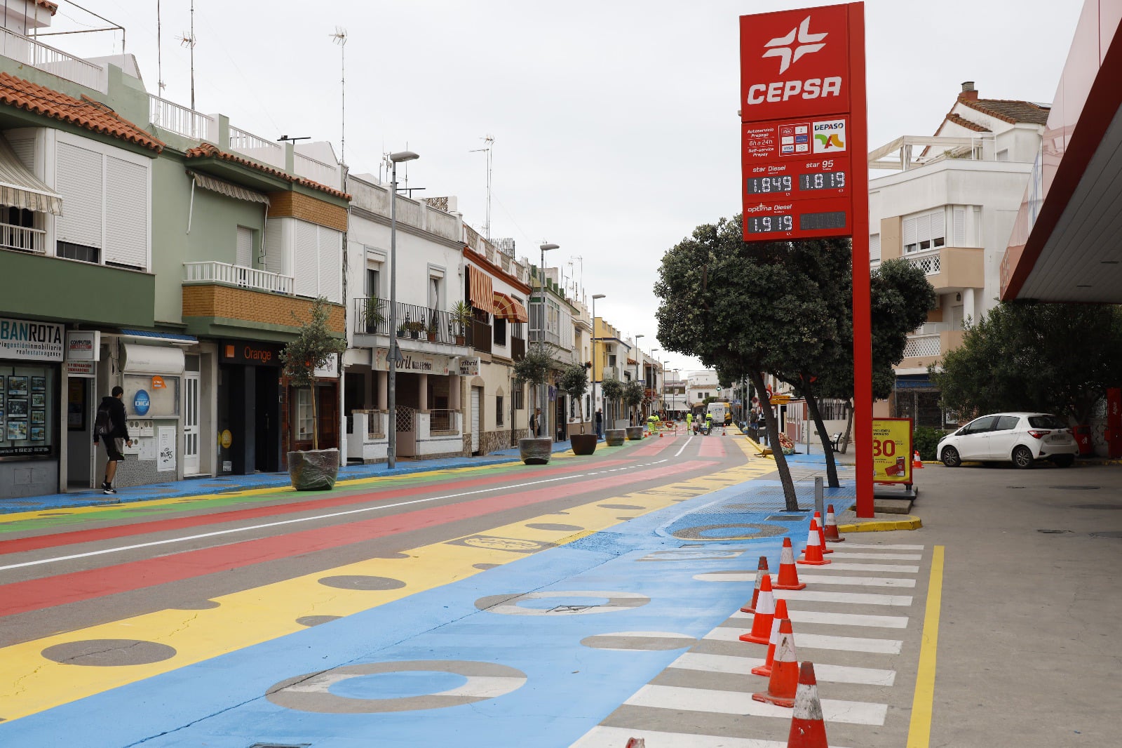 Rota ya 'ensaya' la peatonalización de la avenida María Auxiliadora Rota ya 'ensaya' la peatonalización de la avenida María Auxiliadora