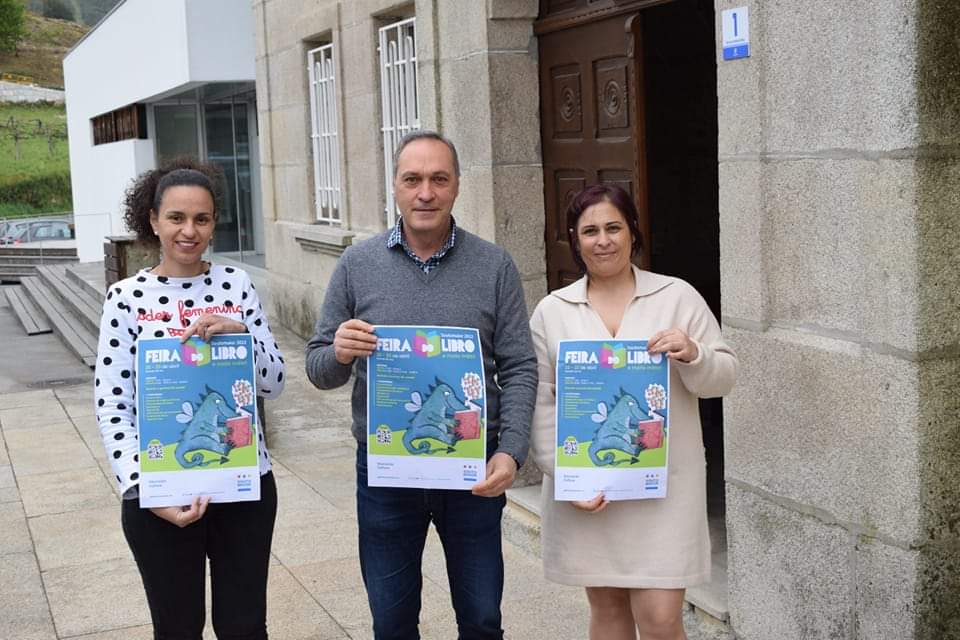 Fátima Vidal: "Estreamos unha feira do libro con moita ilusión" Fátima Vidal: "Estreamos unha feira do libro con moita ilusión"