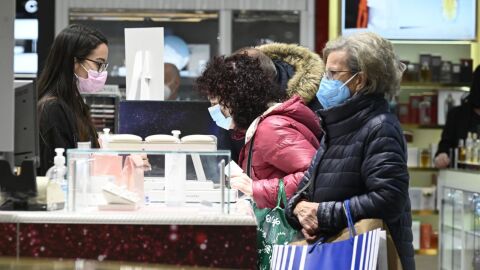El miércoles ya no será obligatorio el uso de la mascarilla en la mayoría de los interiores El miércoles ya no será obligatorio el uso de la mascarilla en la mayoría de los interiores