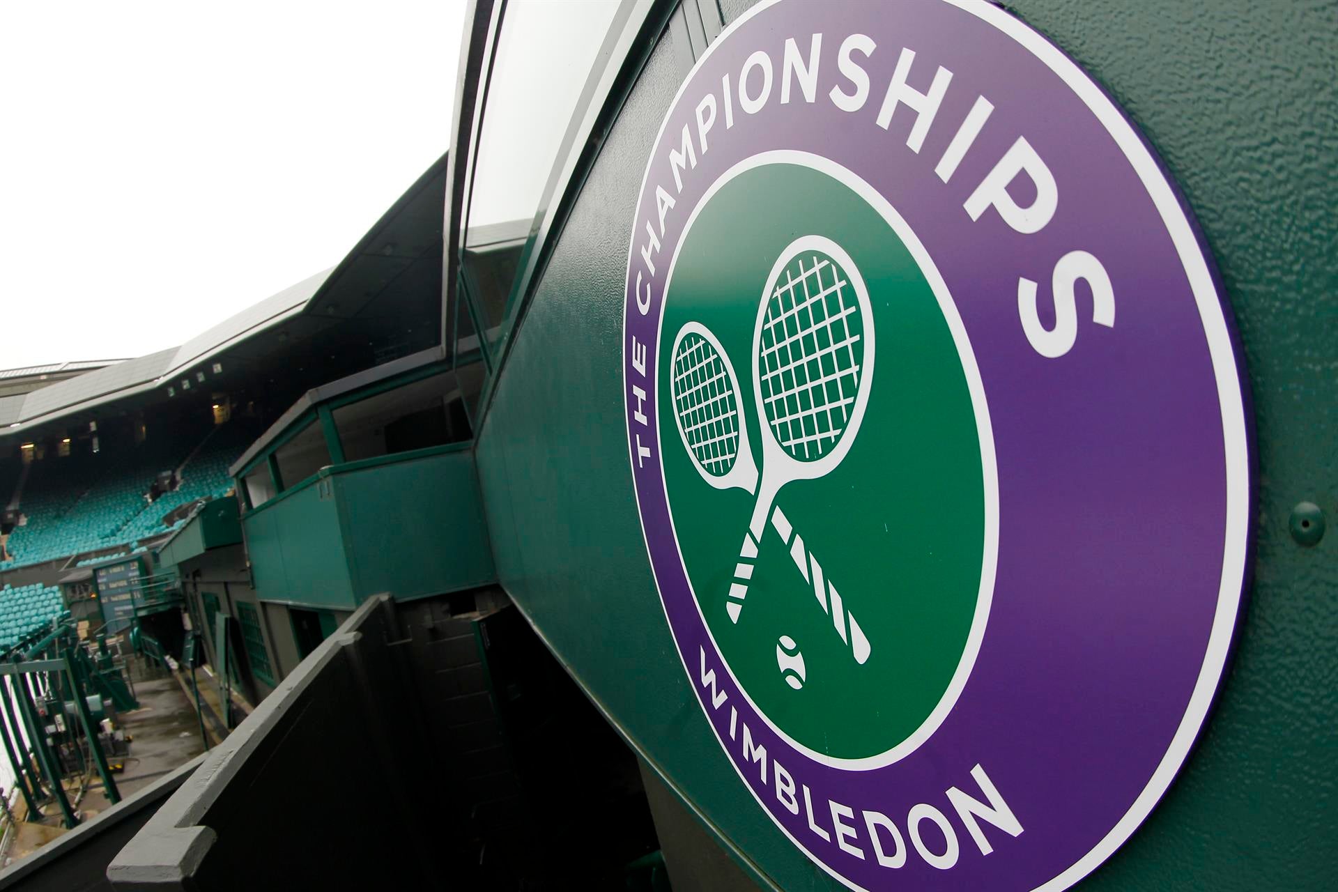 Wimbledon prohíbe la participación de los tenistas rusos y bielorrusos Wimbledon prohíbe la participación de los tenistas rusos y bielorrusos