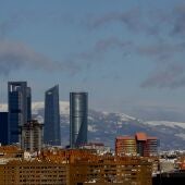 Vista de Madrid con la sierra al fondo.
