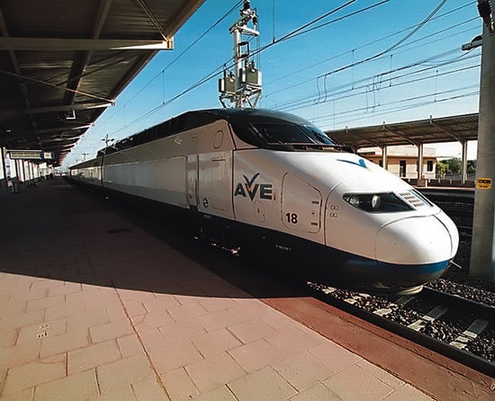 Jarro de agua fría para los usuarios del Avant de Ciudad Real: no habrá descuentos en el abono Jarro de agua fría para los usuarios del Avant de Ciudad Real: no habrá descuentos en el abono
