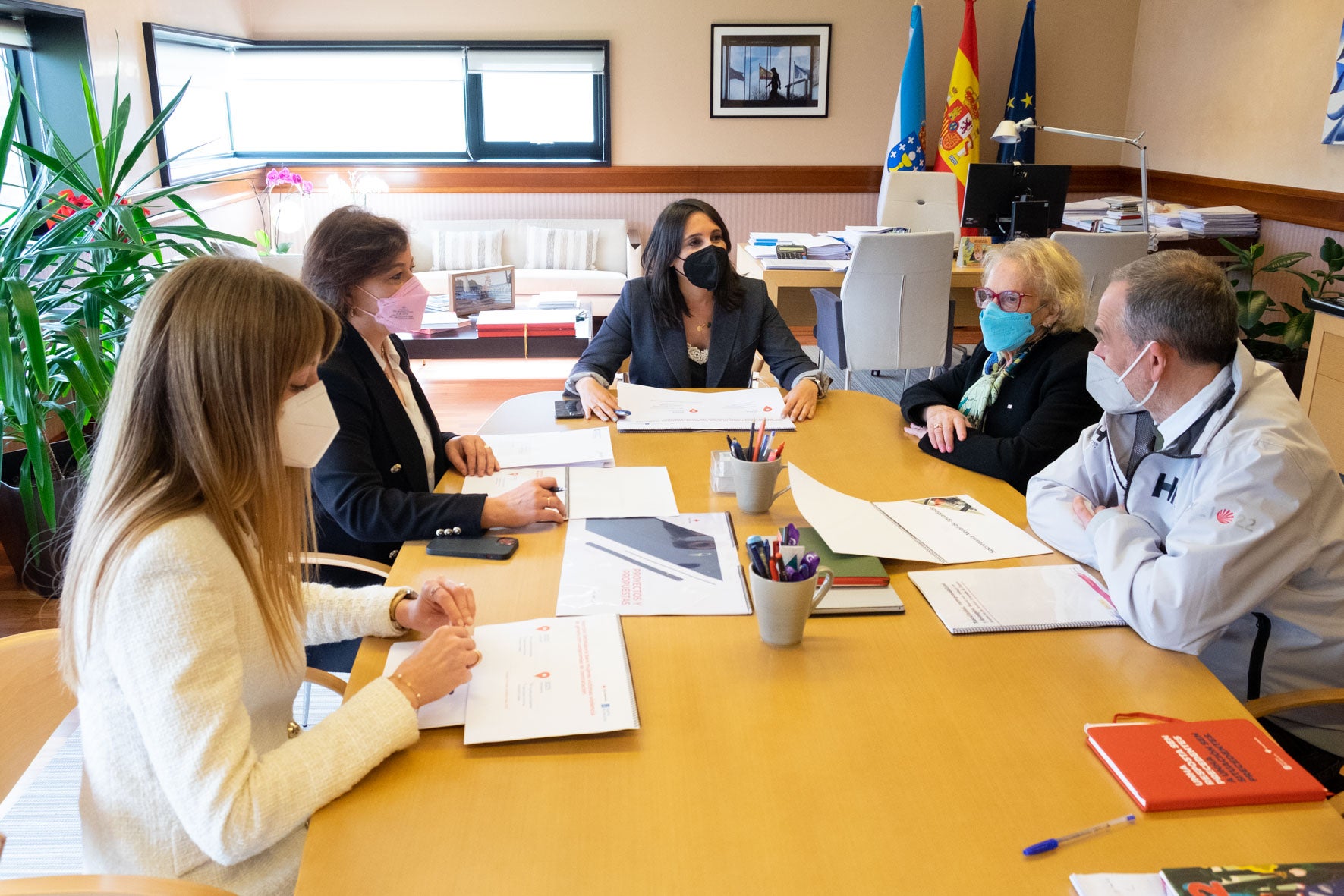 Convenio para inserción laboral de victimas de violencia de xénero, trata e expolatación sexual Convenio para inserción laboral de victimas de violencia de xénero, trata e expolatación sexual