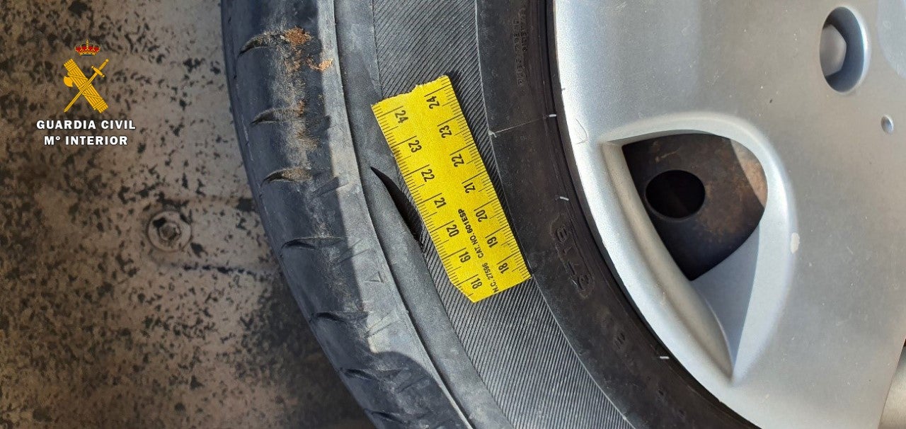 Detenido en Miguelturra por rajar las ruedas de 31 vehículos Detenido en Miguelturra por rajar las ruedas de 31 vehículos