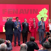 Las autoridades brindan por FENAVIN Las autoridades brindan por FENAVIN