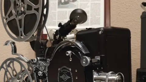 POR FIN NO ES LUNES PROYECTO CINE