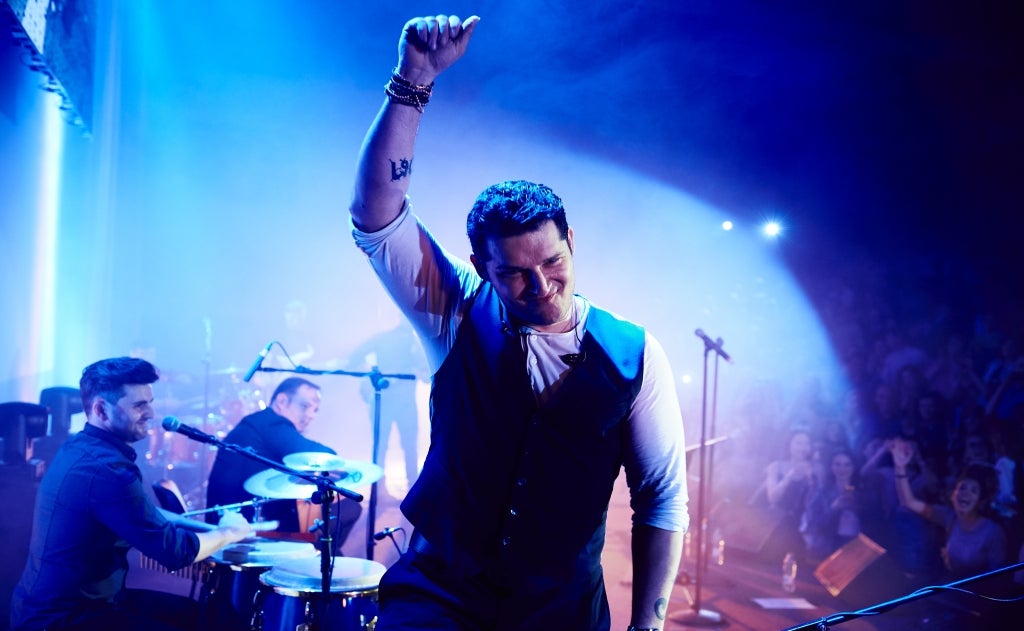 ‘La verdad’ de Manu Tenorio: Onda Cero lleva por toda España el nuevo disco del artista ‘La verdad’ de Manu Tenorio: Onda Cero lleva por toda España el nuevo disco del artista