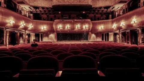 Imagen de archivo del interior de un teatro