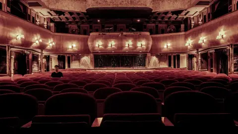 Imagen de archivo del interior de un teatro Imagen de archivo del interior de un teatro