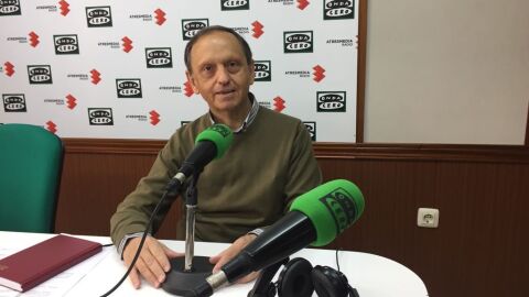 Nicolás Clavero en los estudios de Onda Cero Ciudad Real Nicolás Clavero en los estudios de Onda Cero Ciudad Real