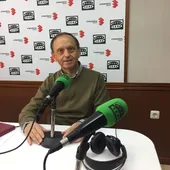 Nicolás Clavero en los estudios de Onda Cero Ciudad Real Nicolás Clavero en los estudios de Onda Cero Ciudad Real