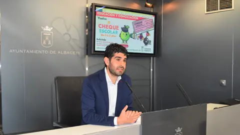 José González, concejal de Educación José González, concejal de Educación