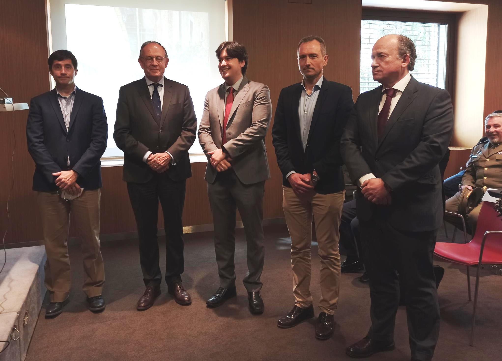 Más de 20 empresas se unen para atraer a Asturias proyectos de Defensa Más de 20 empresas se unen para atraer a Asturias proyectos de Defensa