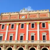 Fachada del Ayuntamiento de San Fernando Fachada del Ayuntamiento de San Fernando