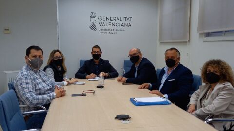 Reuni&oacute;n Villajoyosa con Infraestructuras Educativas