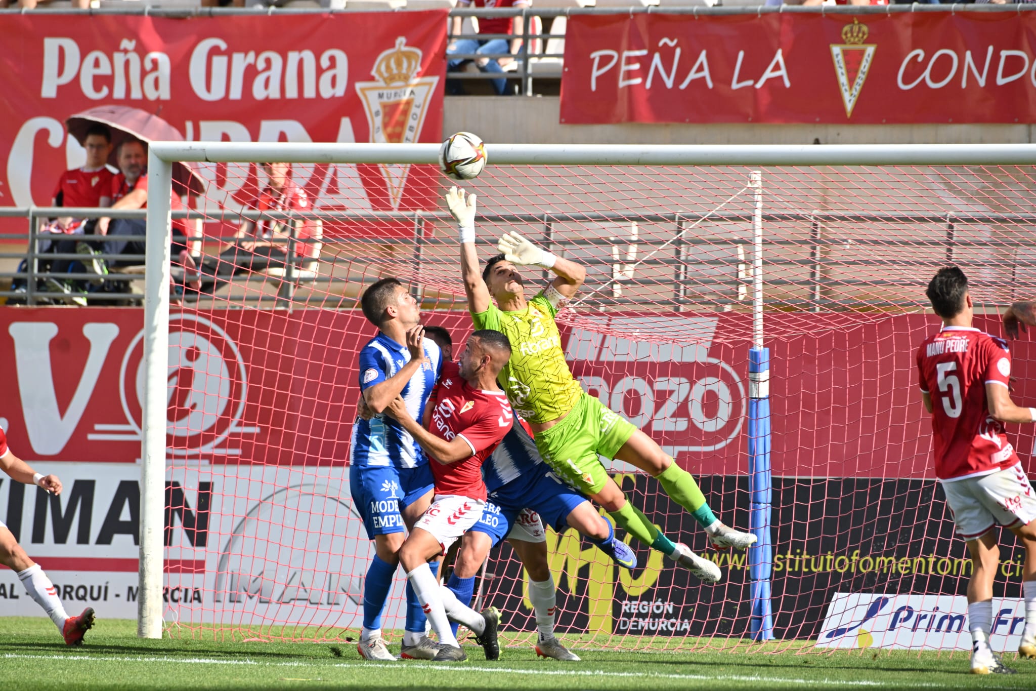 Miguel Serna: "Tenemos dos partidos y sería un error pensar en el playoff de Alicante" Miguel Serna: "Tenemos dos partidos y sería un error pensar en el playoff de Alicante"