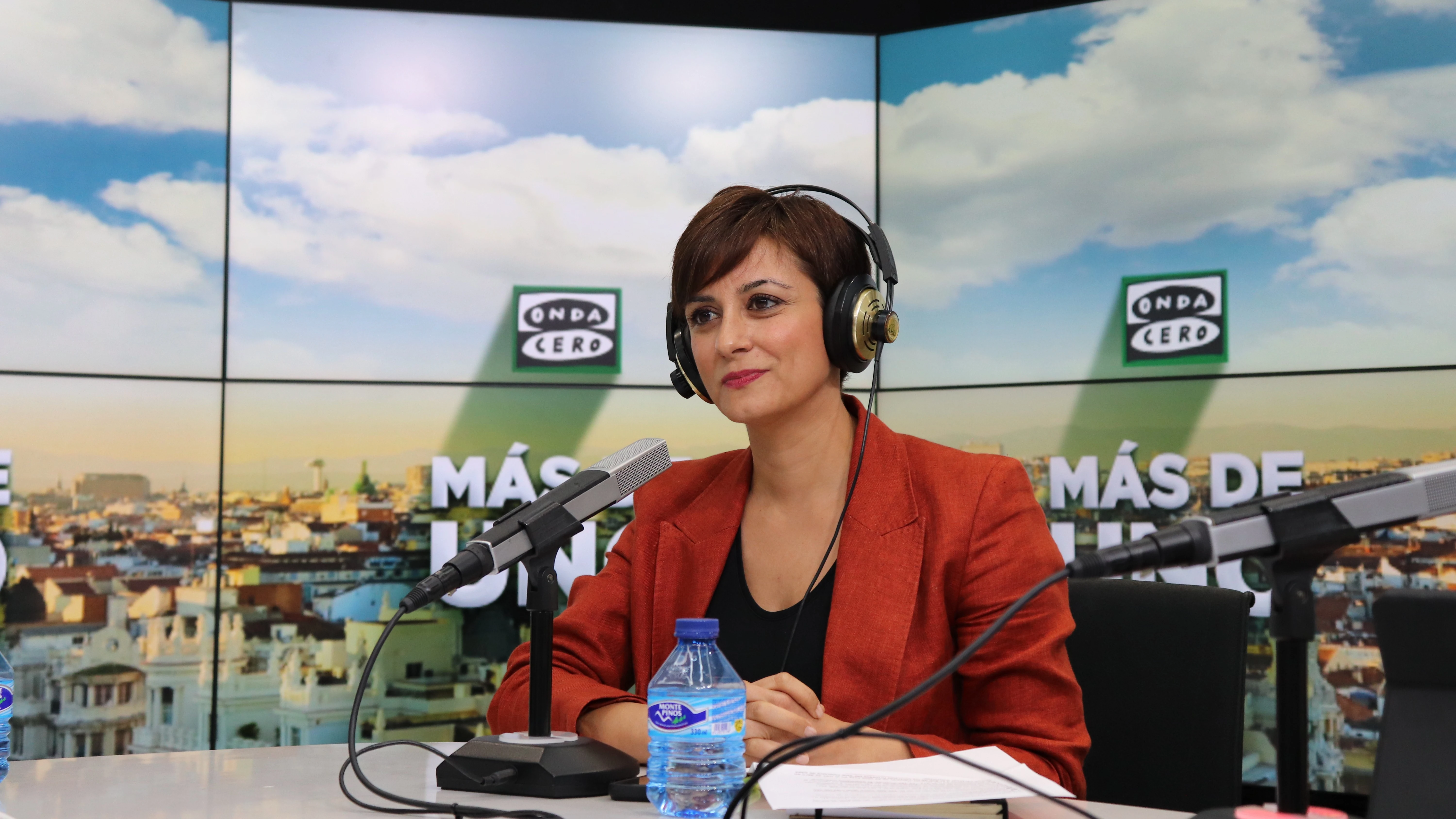 Isabel Rodríguez, ministra portavoz del Gobierno, durante su entrevista con Carlos Alsina Isabel Rodríguez, ministra portavoz del Gobierno, durante su entrevista con Carlos Alsina