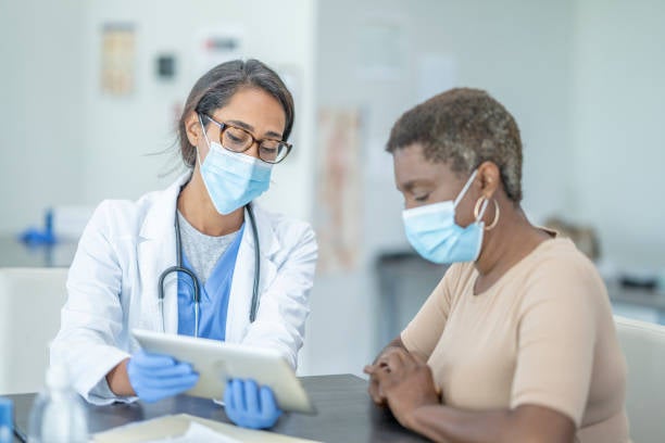 600 trabajadores sanitarios están de baja por covid 600 trabajadores sanitarios están de baja por covid