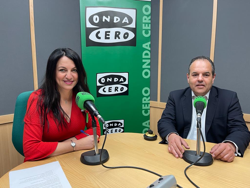 Carlos Baño recibe el respaldo de la CEV en su carrera hacia la presidencia de la Cámara de Comercio de Alicante Carlos Baño recibe el respaldo de la CEV en su carrera hacia la presidencia de la Cámara de Comercio de Alicante