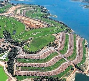 El TSJEx insta a La Junta de Extremadura a continuar con el Plan de derribo del Complejo Isla de Valdecañas El TSJEx insta a La Junta de Extremadura a continuar con el Plan de derribo del Complejo Isla de Valdecañas