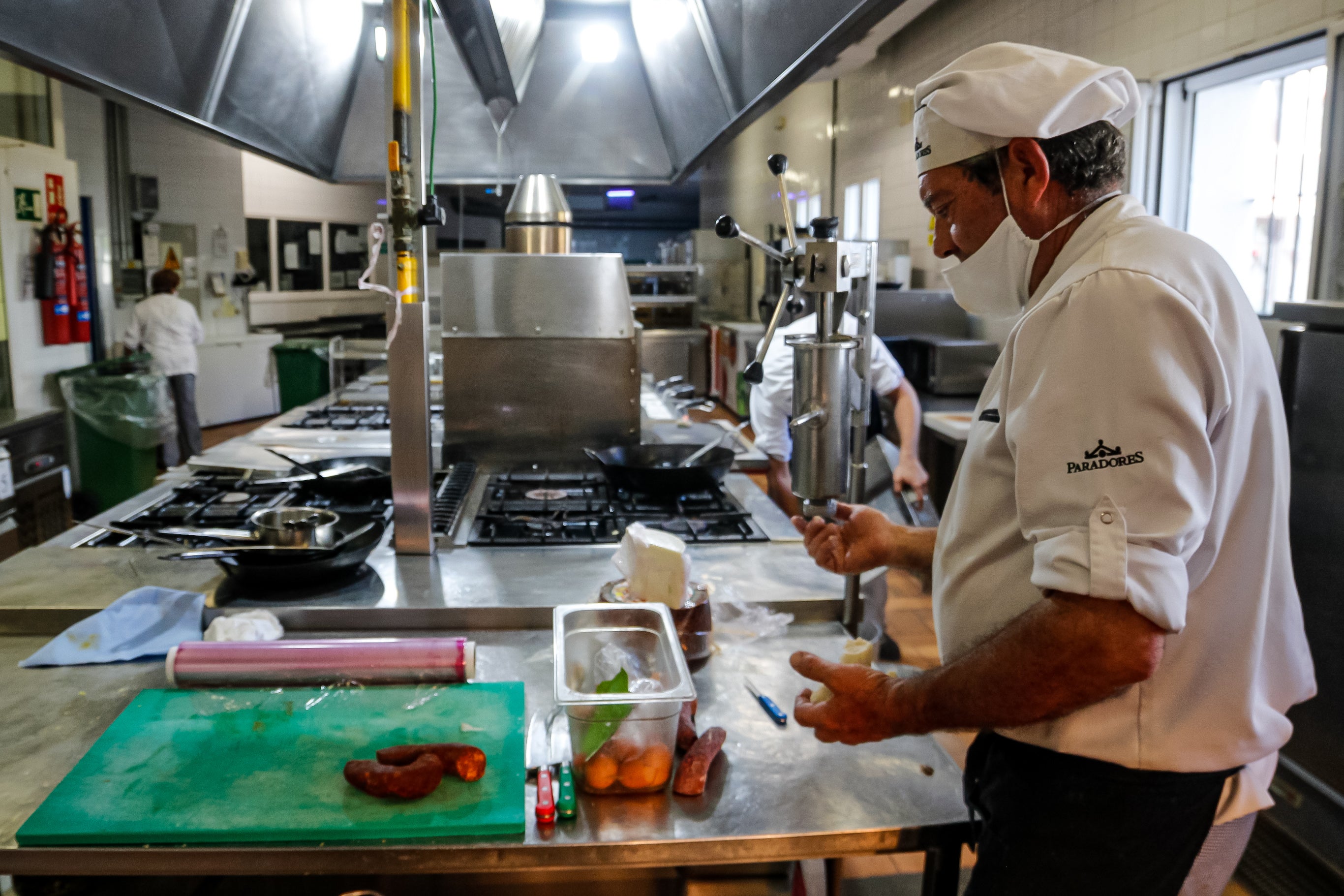 El paro bajaba solo en una persona con respecto al mes de enero El paro bajaba solo en una persona con respecto al mes de enero