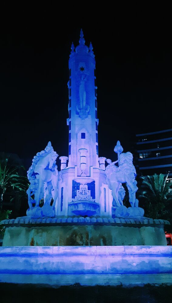 La emblemática fuente de 'Los Luceros' en el Día de Europa 