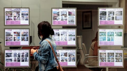 Casas en venta | Foto: EFE/Biel Ali&ntilde;o