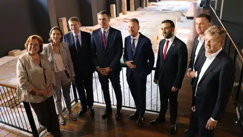 El alcalde de Sagunt junto al presidente del Gobierno Pedro Sánchez en la visita con motivo de la presentación de la futura gigafactoria El alcalde de Sagunt junto al presidente del Gobierno Pedro Sánchez en la visita con motivo de la presentación de la futura gigafactoria