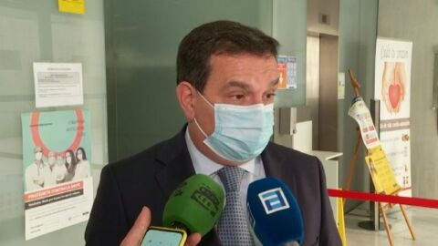 Luis Antu&ntilde;a, presidente del Colegio de M&eacute;dicos de Asturias