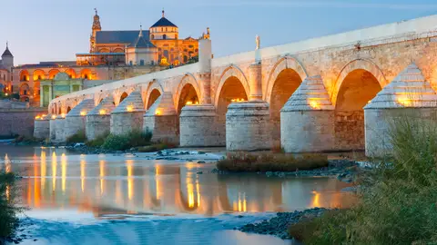 Andalucía recibe al 5% de los turistas que visitaron España en marzo Andalucía recibe al 5% de los turistas que visitaron España en marzo