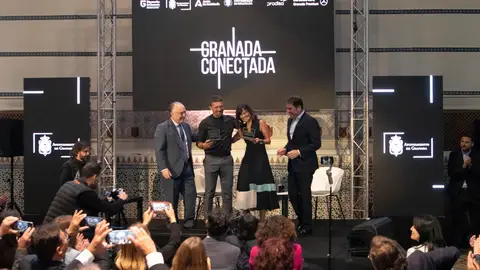Antonio Banderas y Miguel Ríos piden más “impulso y compromiso” institucional para crear un ecosistema cultural en Granada