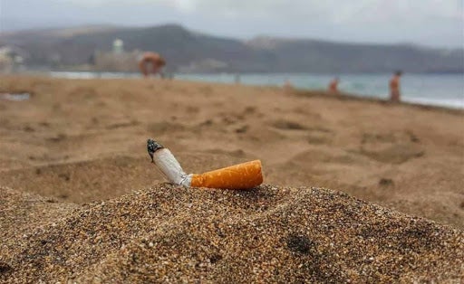 El ayuntamiento de San Sebastián recomienda no fumar en las playas este verano El ayuntamiento de San Sebastián recomienda no fumar en las playas este verano