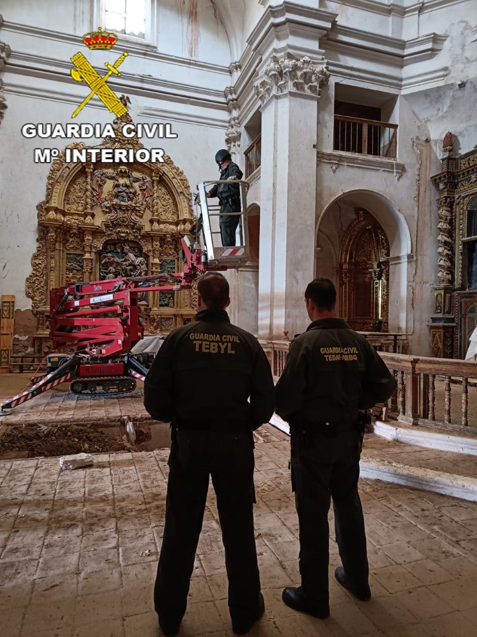 Retirados los explosivos de la iglesia del Carmen Retirados los explosivos de la iglesia del Carmen