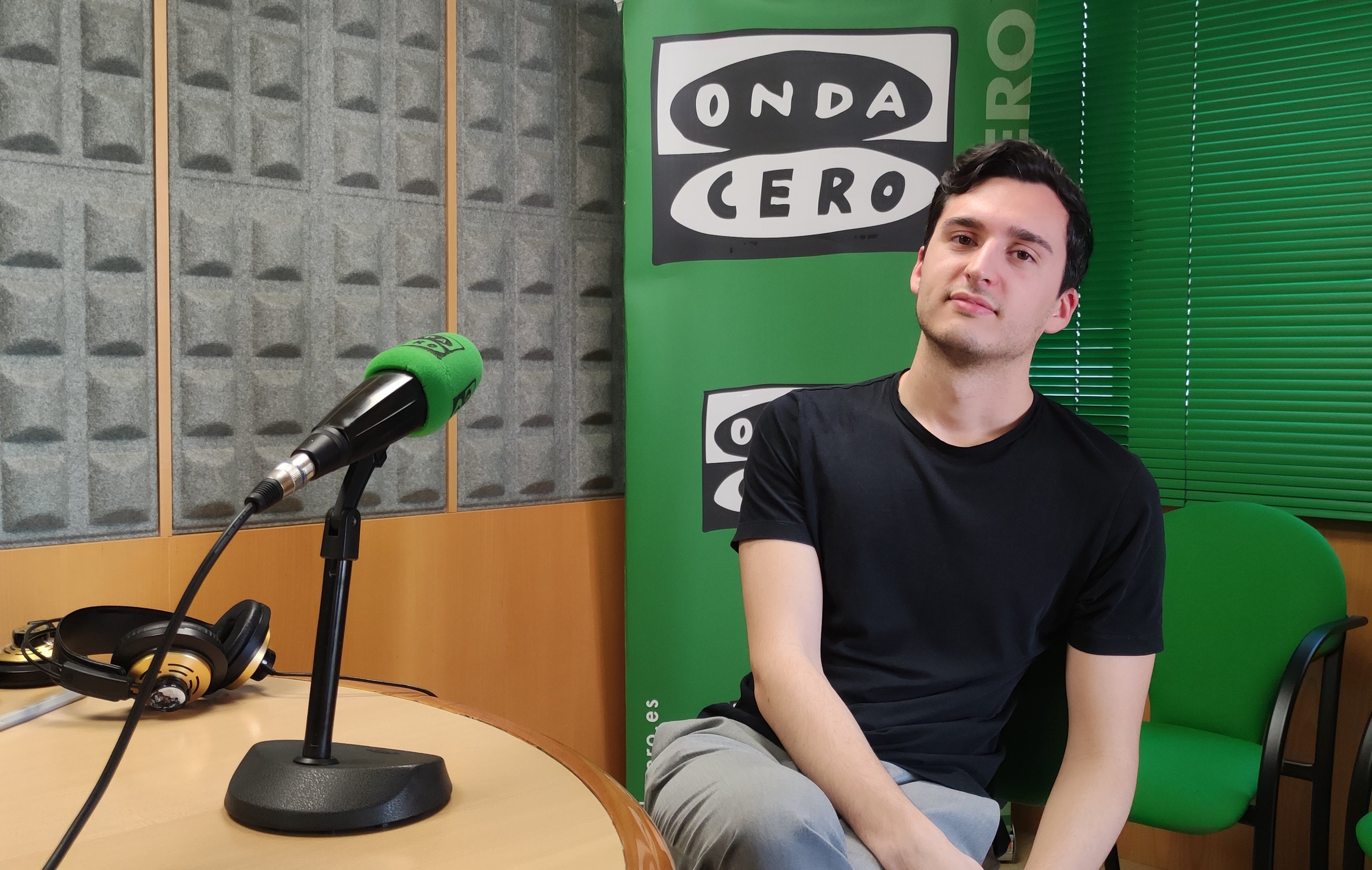 Javier Lago: "A las personas que hemos sufrido acoso escolar nos han robado muchos años que no van a volver" Javier Lago: "A las personas que hemos sufrido acoso escolar nos han robado muchos años que no van a volver"