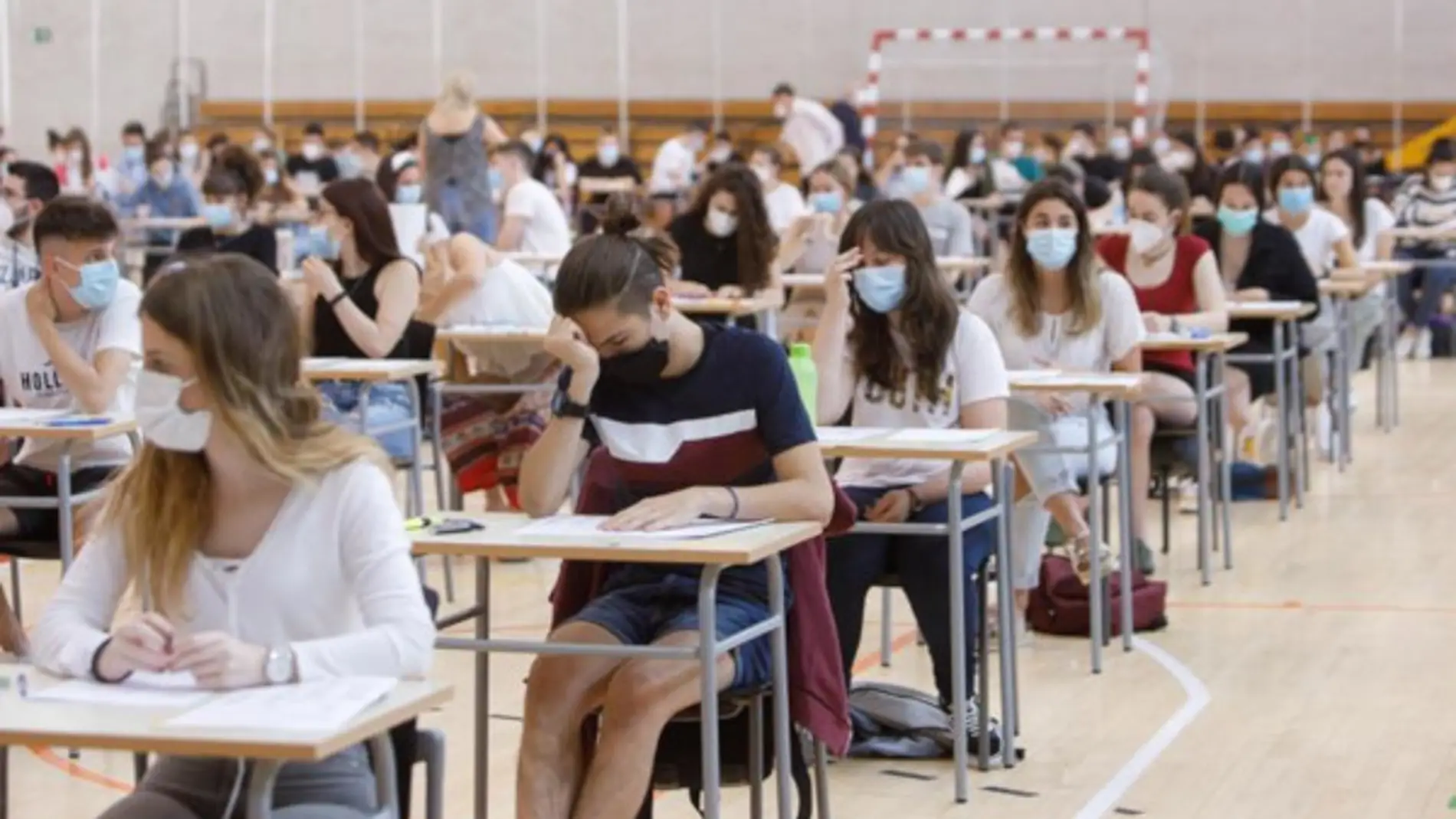 Las universidades sevillanas ultiman una Selectividad como la de 2019, con menos sedes al no haber aforos Las universidades sevillanas ultiman una Selectividad como la de 2019, con menos sedes al no haber aforos