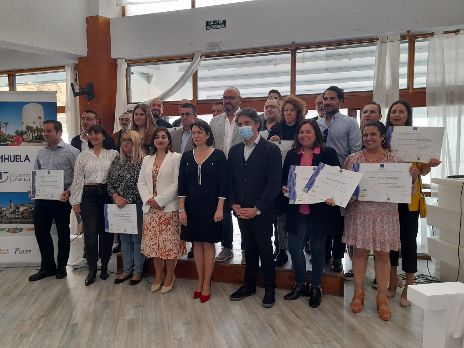 Colomer entrega en Orihuela los distintivos de calidad turística certificada a 19 entidades del municipio Colomer entrega en Orihuela los distintivos de calidad turística certificada a 19 entidades del municipio