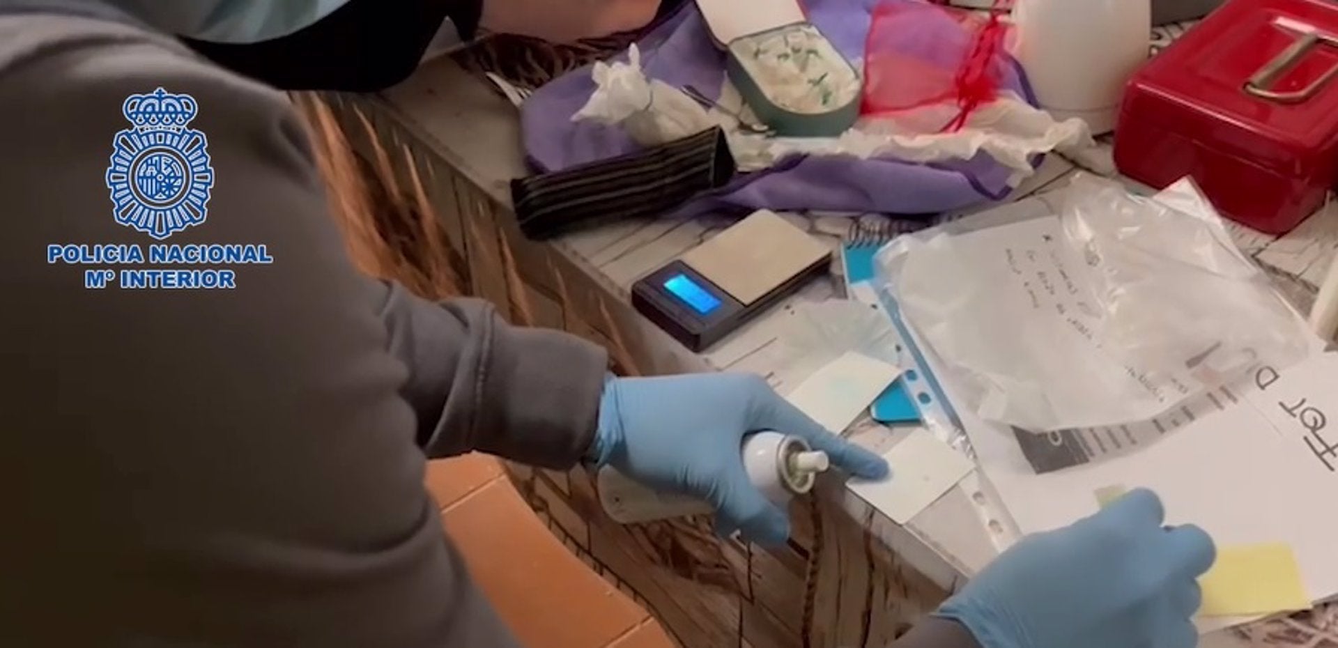 La Policía desarticula una red de explotación sexual de mujeres y libera a ocho víctimas La Policía desarticula una red de explotación sexual de mujeres y libera a ocho víctimas