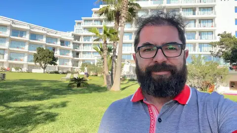 Javier Torres, propietario del Hotel Abrat en Sant Antoni de Portmany Javier Torres, propietario del Hotel Abrat en Sant Antoni de Portmany