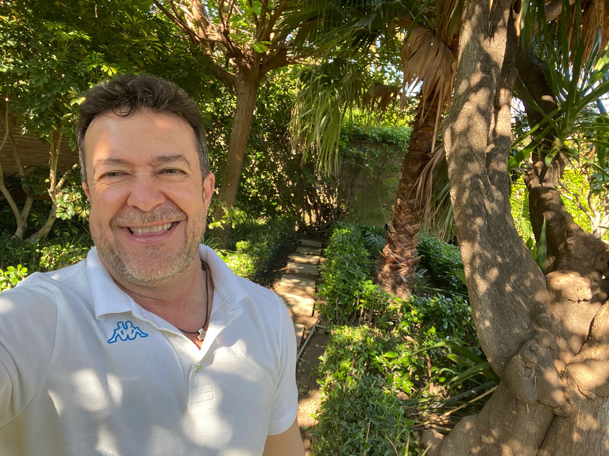 ¿Sabes cómo evitar que te afecte la envidia de los demás? Rafa Pacheco nos da las claves en Más de uno Alicante ¿Sabes cómo evitar que te afecte la envidia de los demás? Rafa Pacheco nos da las claves en Más de uno Alicante