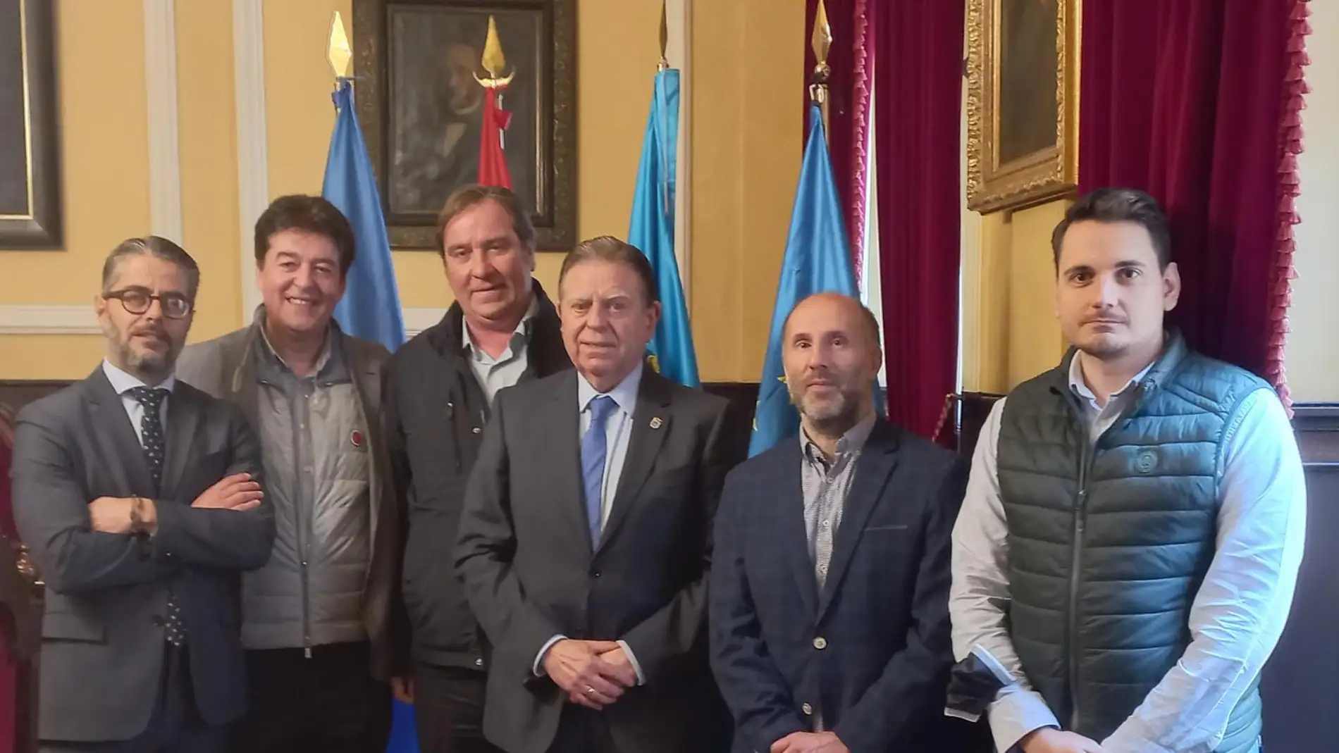 Jácome reúnese co alcalde de Oviedo, Alfredo Canteli