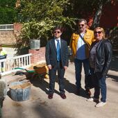 Visita del alcalde a la escuela taller del Parque Miguel Servet.