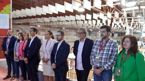 Las autoridades han visitado el pabellón ferial con motivo de FENAVIN