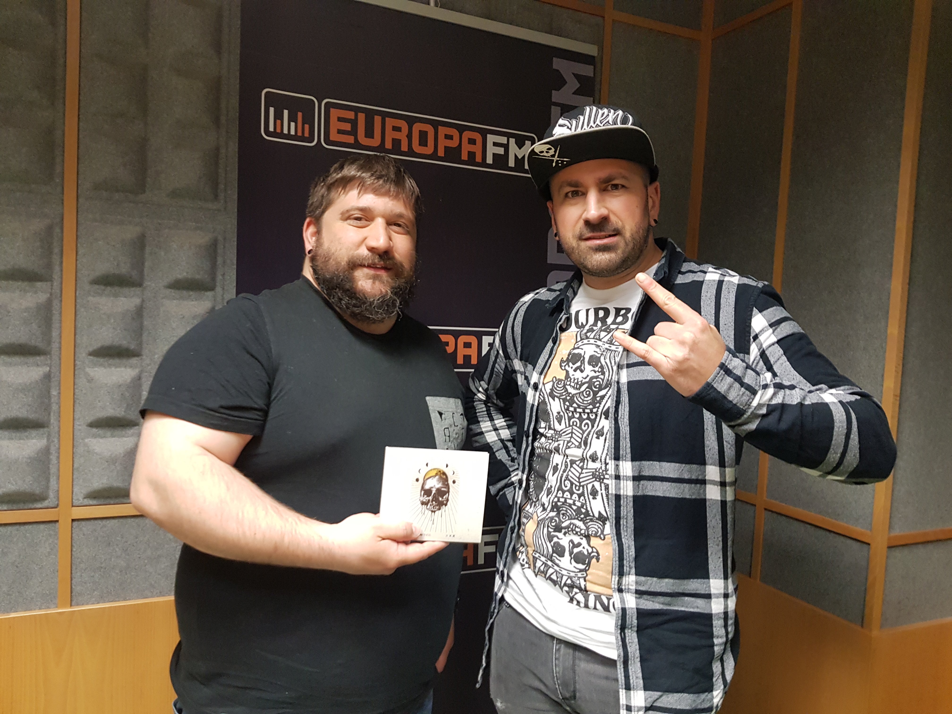 'XXX' es el tercer cd de Bourbon Kings 'XXX' es el tercer cd de Bourbon Kings