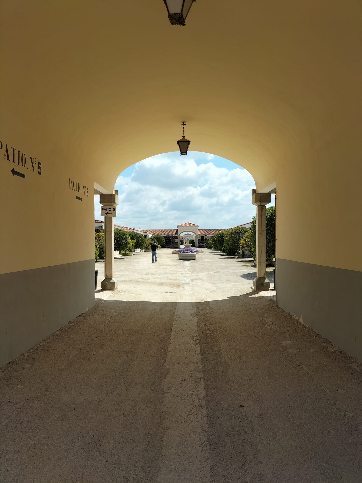 300.000 euros destinados al pavimento de la calle central del Cementerio de la capital 300.000 euros destinados al pavimento de la calle central del Cementerio de la capital