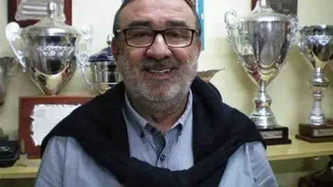Luis Terrés, presidente del Orihuela CF, dejará el cargo "en buenas manos" en palabras del director deportivo Toché Luis Terrés, presidente del Orihuela CF, dejará el cargo "en buenas manos" en palabras del director deportivo Toché