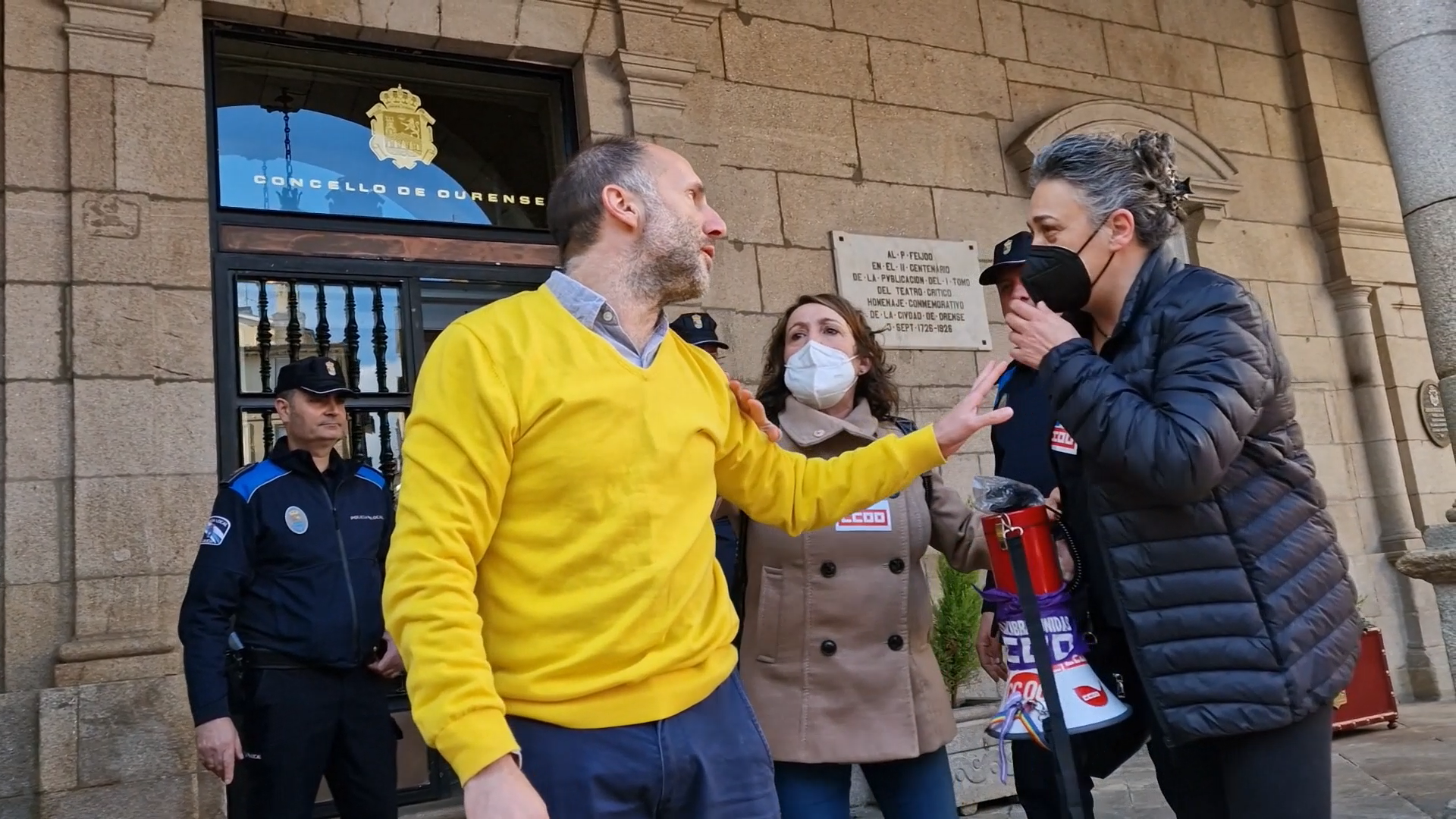 A actualidade municipal en tertulia en "Locos por Incordiar" A actualidade municipal en tertulia en "Locos por Incordiar"